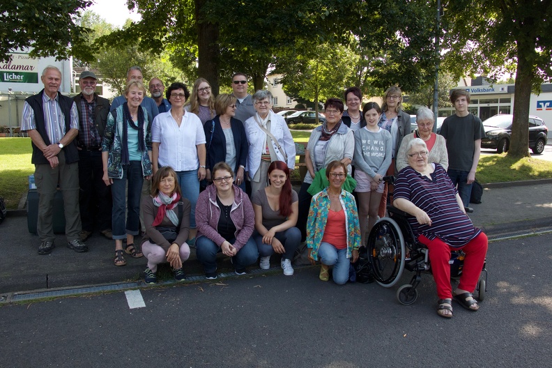 Ein Gruppenbild vor der Abreise nach Denbigh (zumindest die, die mit dem Bus gefahren sind) IMG_9603.jpg